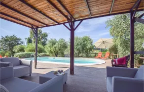 Cozy Home In Crespina Pi With Sauna - Image 5