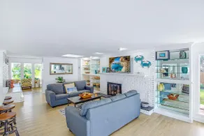 Bay Shore - Image 5