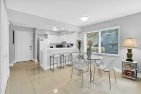 340A - Boca Raton Villa Modern Comfort & Style - Image 5