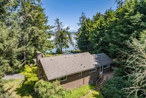Eagles Watch by AvantStay | Large Deck w/ Views - Image 3