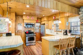 7 Cedar Lodge - Image 2