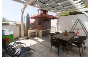 Stunning home in Suhi Potok with WiFi - Image 3