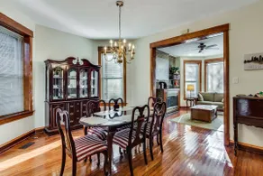 Walk to Foster Beach! 3 Bed Andersonville Duplex - Image 3