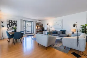 Panorama - Luxurious 4BDR Penthouse by LovelyStay - Image 2