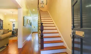 Luxury 3-Story Townhome by Lucky Savannah - Image 4