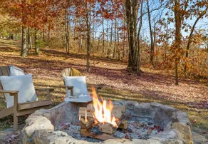 Charming Mountain Retreat: Hot Tub & Pizza Oven - Image 3