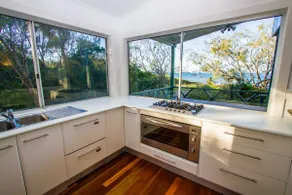 NICK'S PLACE - ON BEACH HOLIDAY HOUSE - Image 3