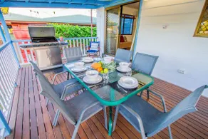 SUMMER SALT  holiday house - town center, walk to the beach - Image 3