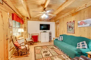 Large Mountain Creek! Cabin in Tellico Plains - Image 4
