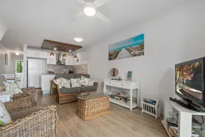 Kirra Vista 4 - Beachfront & Ground Floor - Image 3