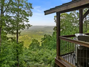 Spring Sunrise Views • Hiking Close • Relaxing - Image 3