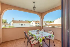 One-Bedroom Apartment Silva II 100 m from the beach - Image 4