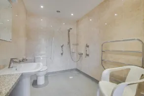 2 Bed in Nr Hailsham oc-sx912 - Image 5