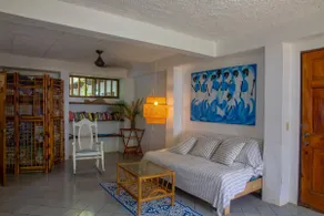 Casa los Sueños - Beachfront house with pool - Image 2