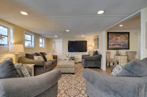 Walk to Ocean: Surfside Beach Home w/ Pool Access - Image 4