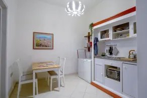 Del Corso Apartment - Two Bedroom Apartment, Sleeps 3 - Image 4