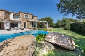 VILLA GINESTRA mit Pool und privatem Garten, nur 500 Meter vom Meer entfernt - Image 4