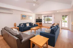 House 04 - Paradise Dunsborough - Image 2