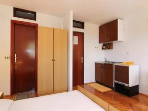 Apartments Nadia - Studio Apartment With Terrace  A1 - Image 4