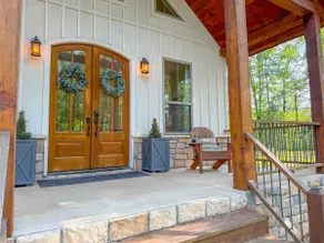 Where Romance Meets the Mountains + Hot Tub - Image 5