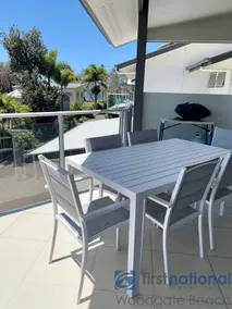Ocean Front Holidaying at its BEST - Image 4