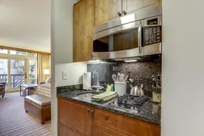 Stowebound: Spruce Peak studio w/ fireplace & a/c! - Image 2