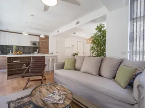 Plaza Nueva Apartment 3 - Image 4
