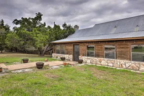 Dripping Springs Home w/ Deck, Near Wedding Venue - Image 3
