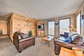 Ski-In/Ski-Out Ghent Cabin w/ Mountain Views! - Image 4