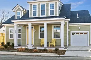 Ocean Breeze | 3 Blocks to Beach + 2 Living Areas - Image 4
