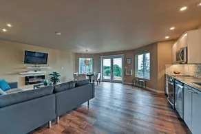 Airy Home Near Anacortes w/ San Juan de Fuca Views - Image 4
