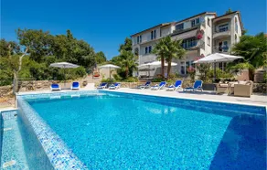 Nice Apartment In Rijeka With Wifi - Image 2
