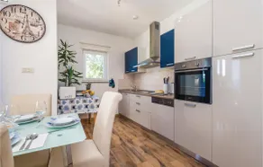 Nice Apartment In Rijeka With Wifi - Image 5