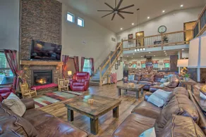 All-Encompassing Family Retreat Near Lake Texoma! - Image 3