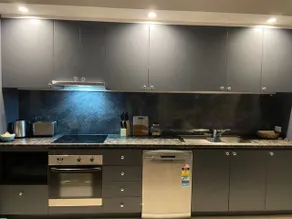 Spacious One Bedroom Apt- With Large Balcony - Image 3