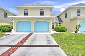 Lotissement Cape Coral avec piscine blindée et quai privé - Image 2