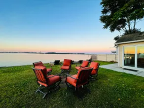 Beautiful Bayfront Home • Heated Pool & Jacuzzi - Image 2