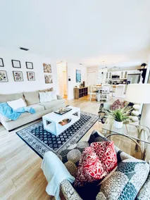 Quiet Coconut Grove / Gables Free Parking Wi‑Fi - Image 2