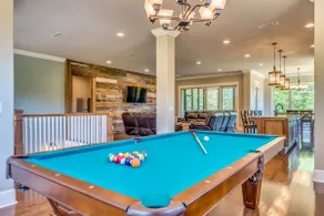 Perfect House For Groups - 4 Suites, 8 Beds, 5 TVs - Image 2