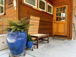 Blue Paradise Cottage with view and mosaic garden - Image 4