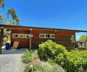Blue Paradise Cottage with view and mosaic garden - Image 3