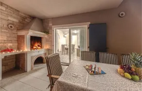 Smukt hjem i Radeki Polje med sauna - Image 4