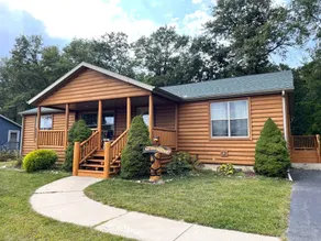 Northwoods Cabin @ Spring Brook Resort | Awesome Dells Getaway | Rec Room - Image 2