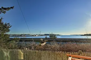 Steps to Cape Cod Canal: Pet-Friendly Home - Image 2