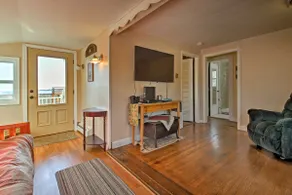 Steps to Cape Cod Canal: Pet-Friendly Home - Image 4