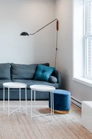 Little Italy - Montreal Contemporary Apartment - Image 3