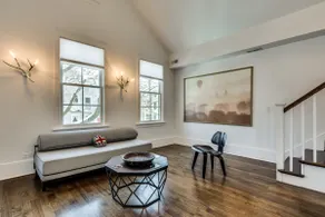 Modern Luxury In Old Town - Sleeps 4 - Image 3
