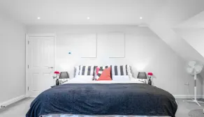 Corporate & Group Stays•Central Redhill Penthouse - Image 3