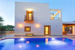 Sover 12/14 i Ibiza by med privat pool og WiFi. Gå til Talamanca Beach! - Image 2