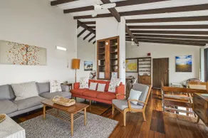 Barrels Beach House, 28 Dulconghi Street - Image 3